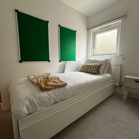 City Center,2 Bedroom Apartment With Parking Кембридж Экстерьер фото